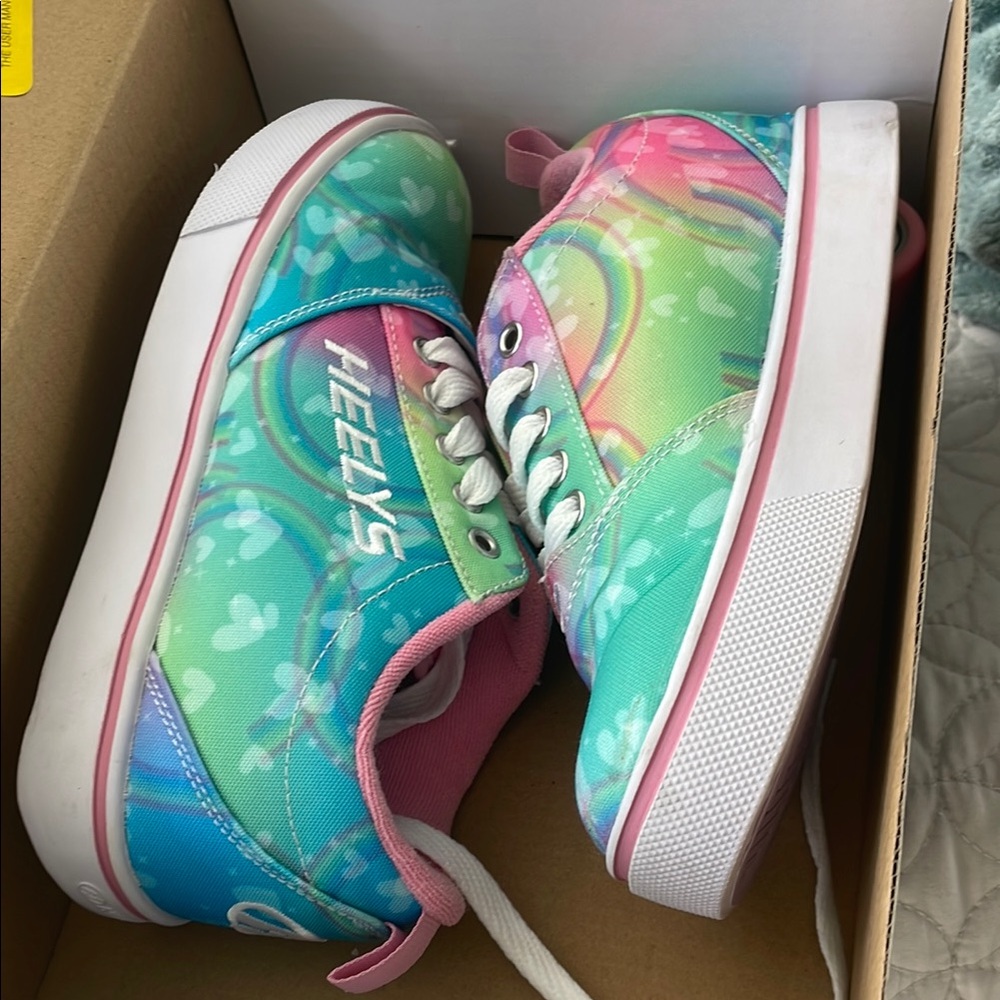 Heelys  Skate Shoes